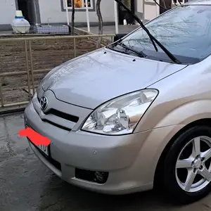 Toyota Corolla Verso, 2006