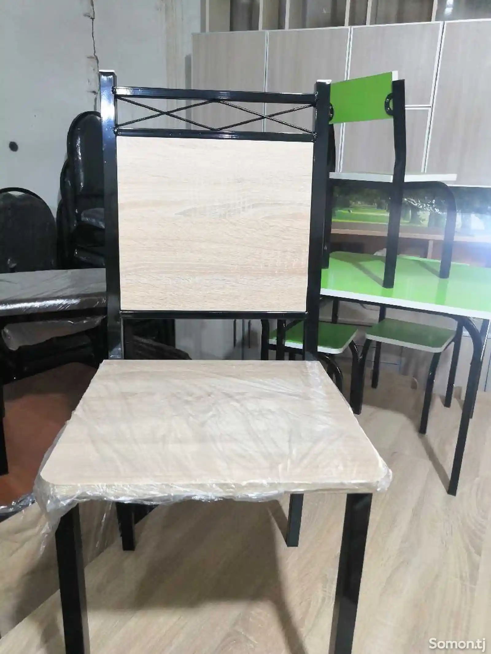 Стол со стульями-4