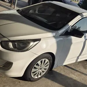 Hyundai Accent, 2014