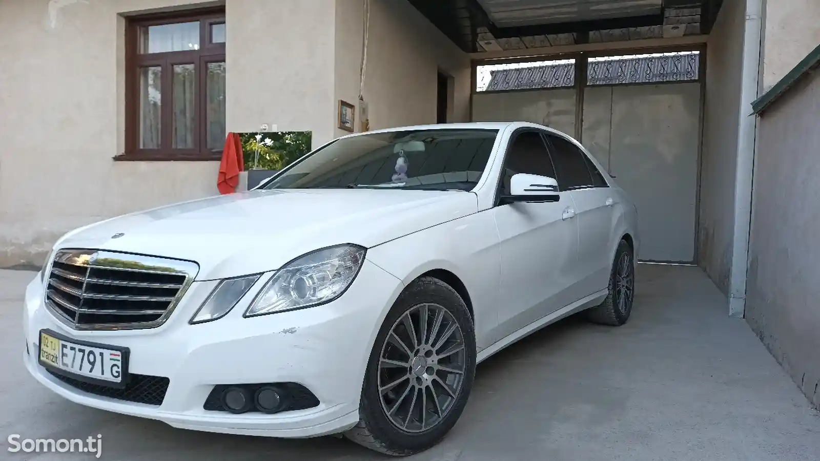 Mercedes-Benz E class, 2010-4