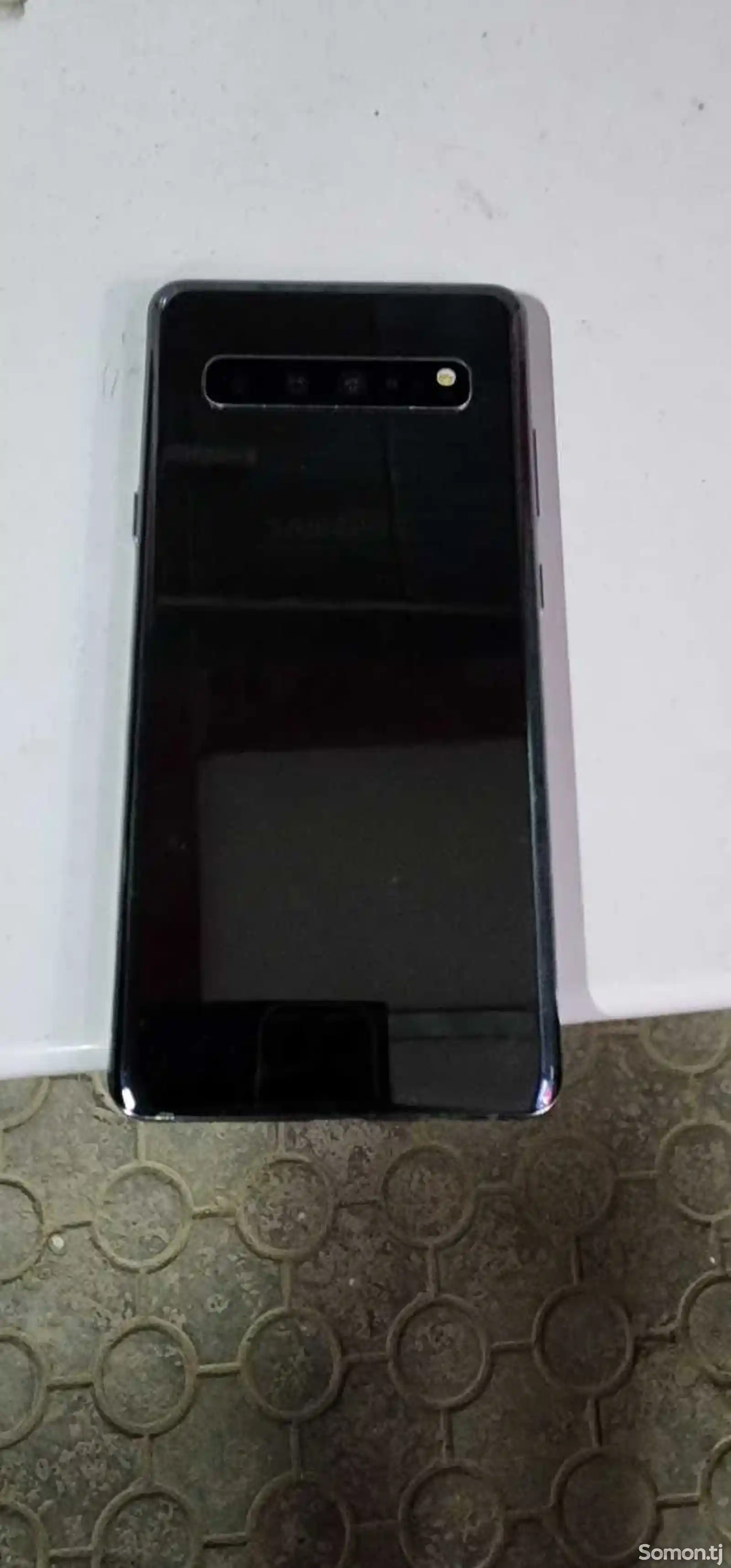 Samsung Galaxy S10+ 5G-2