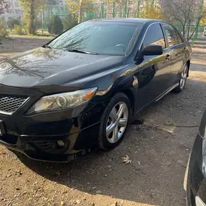 Toyota Camry, 2010