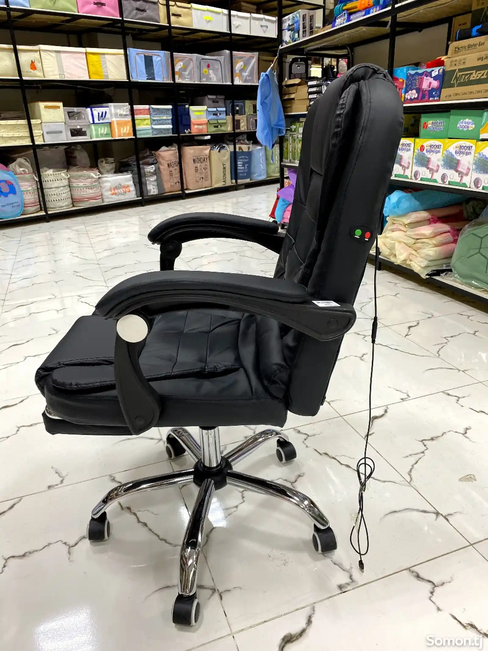Кресло для руководителя с функцией массажа-3