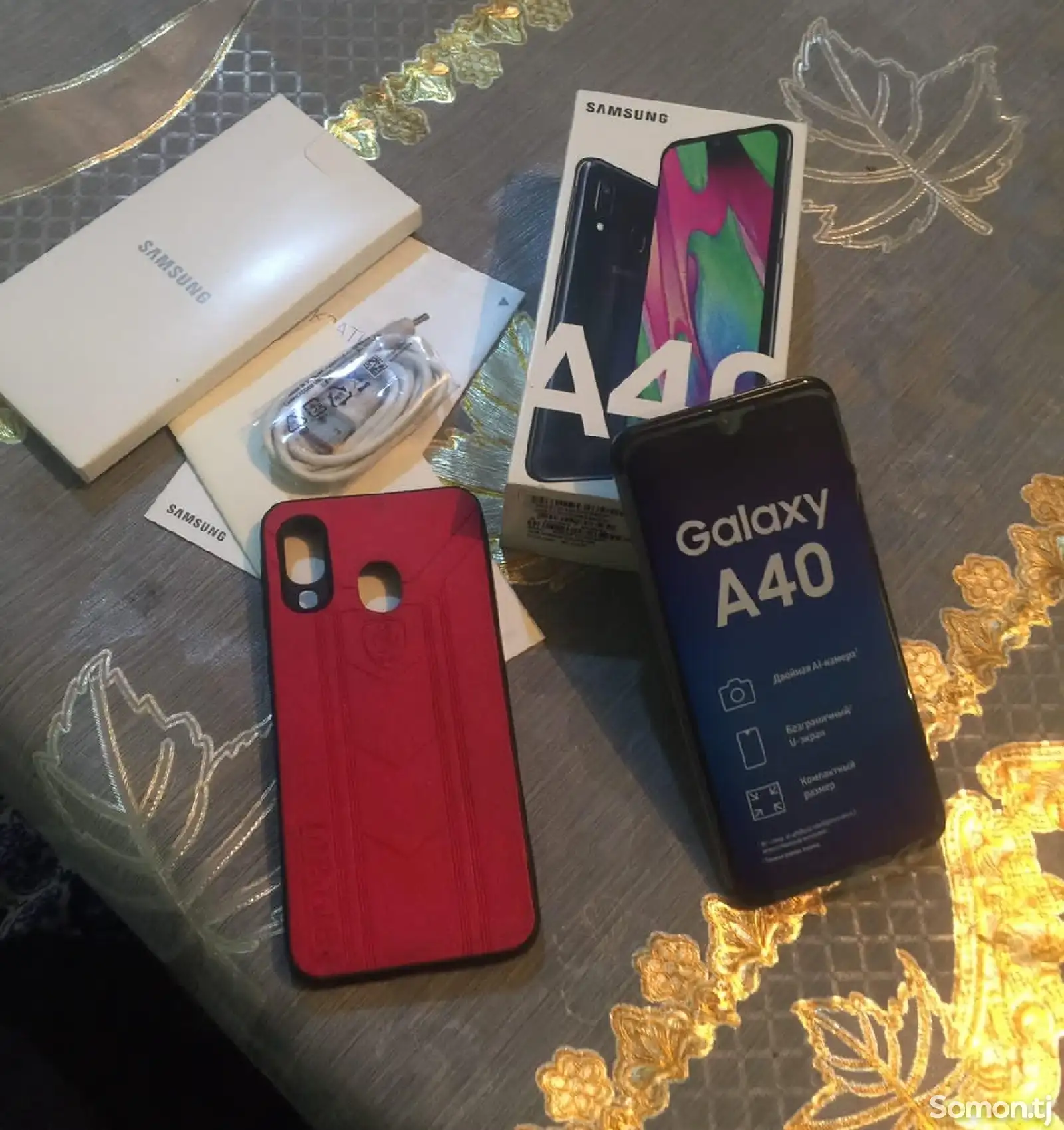 Samsung Galaxy A40-1