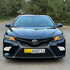 Toyota Camry, 2018