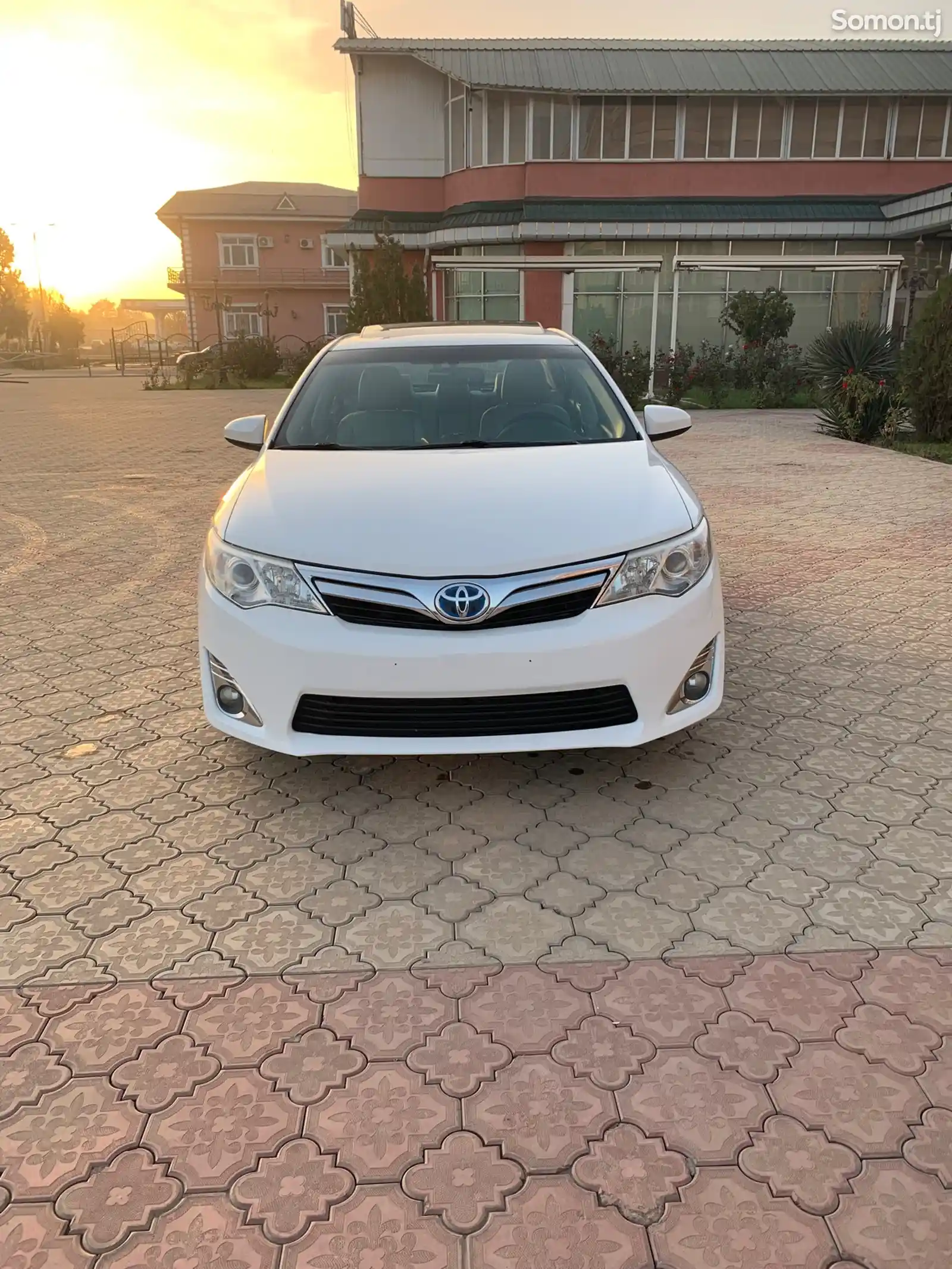 Toyota Camry, 2013-1