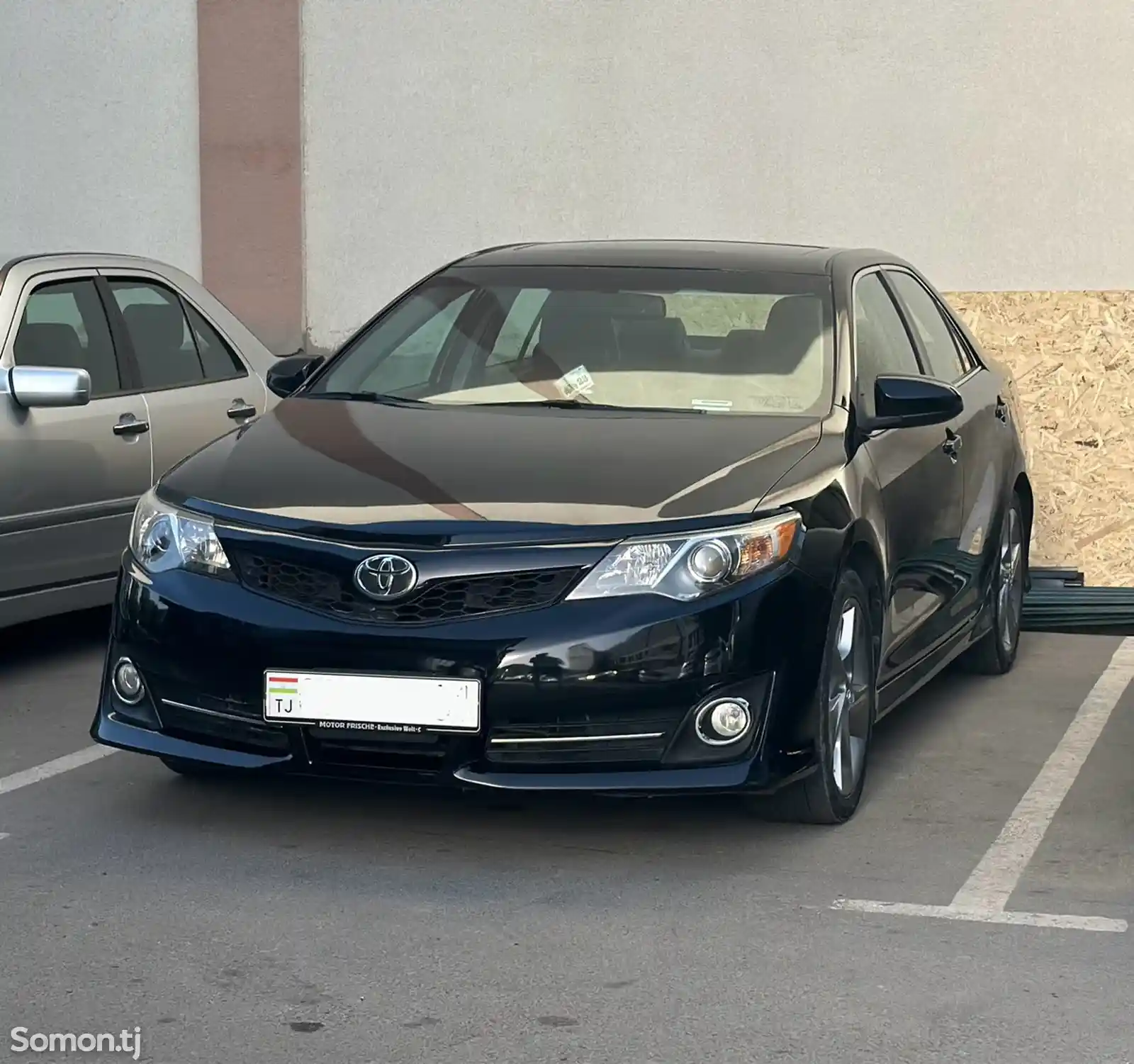 Toyota Camry, 2012-1