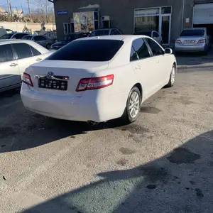 Toyota Camry, 2010