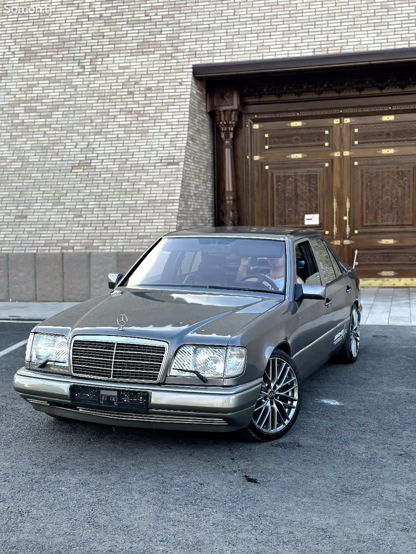 Mercedes-Benz W124, 1993-2