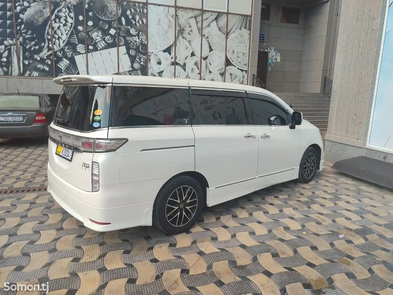 Nissan Elgrand, 2015-2