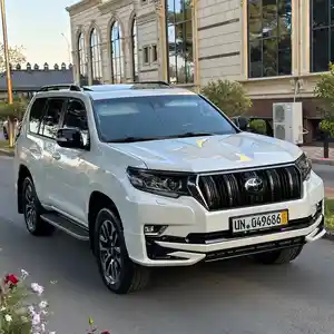 Toyota Land Cruiser Prado, 2023