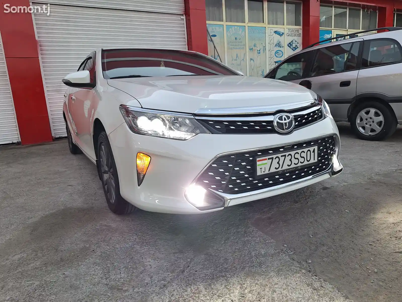 Toyota Camry, 2015-1