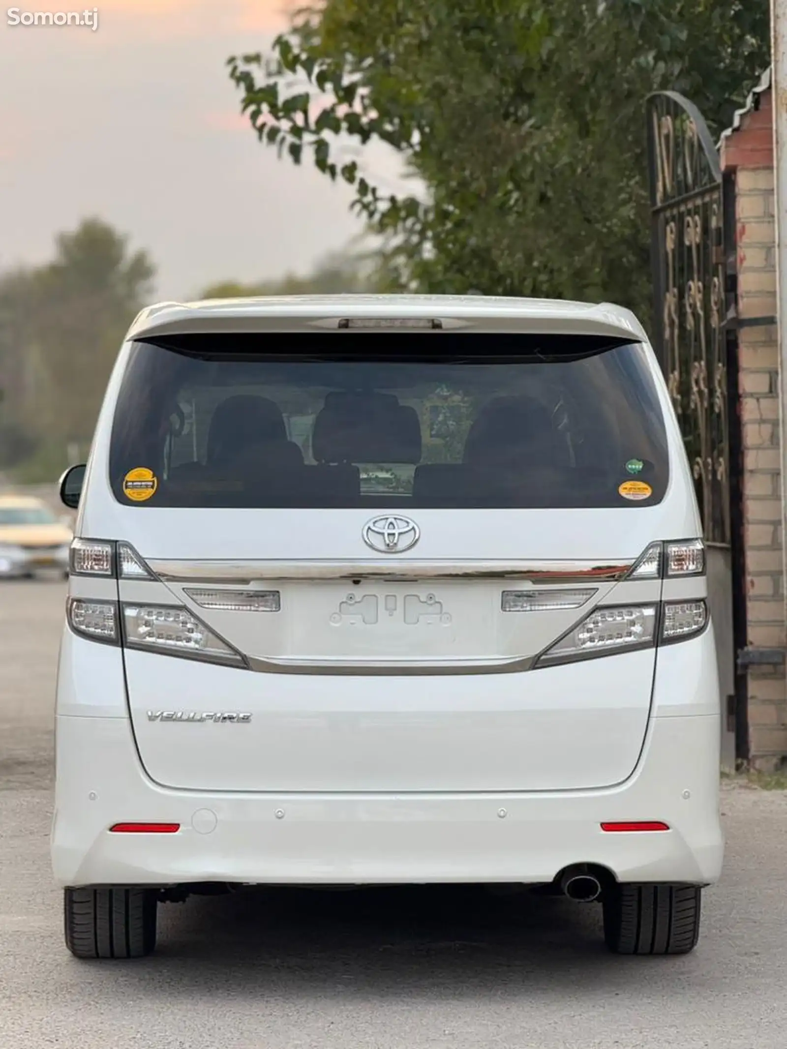 Toyota Vellfire, 2015-6