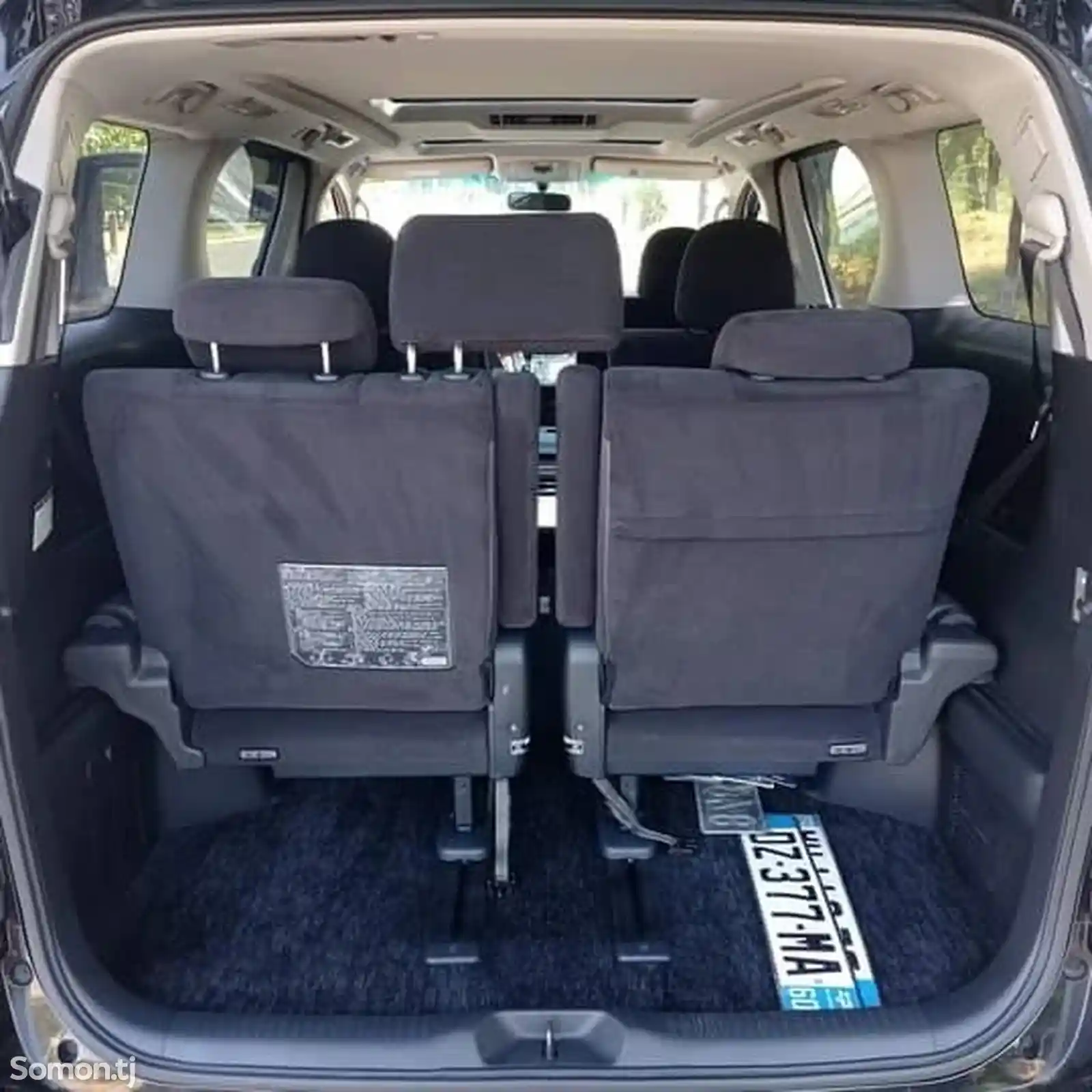 Toyota Vellfire, 2010-8