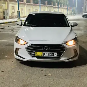 Hyundai Elantra, 2017