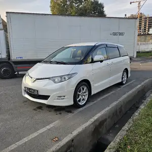 Toyota Estima, 2008