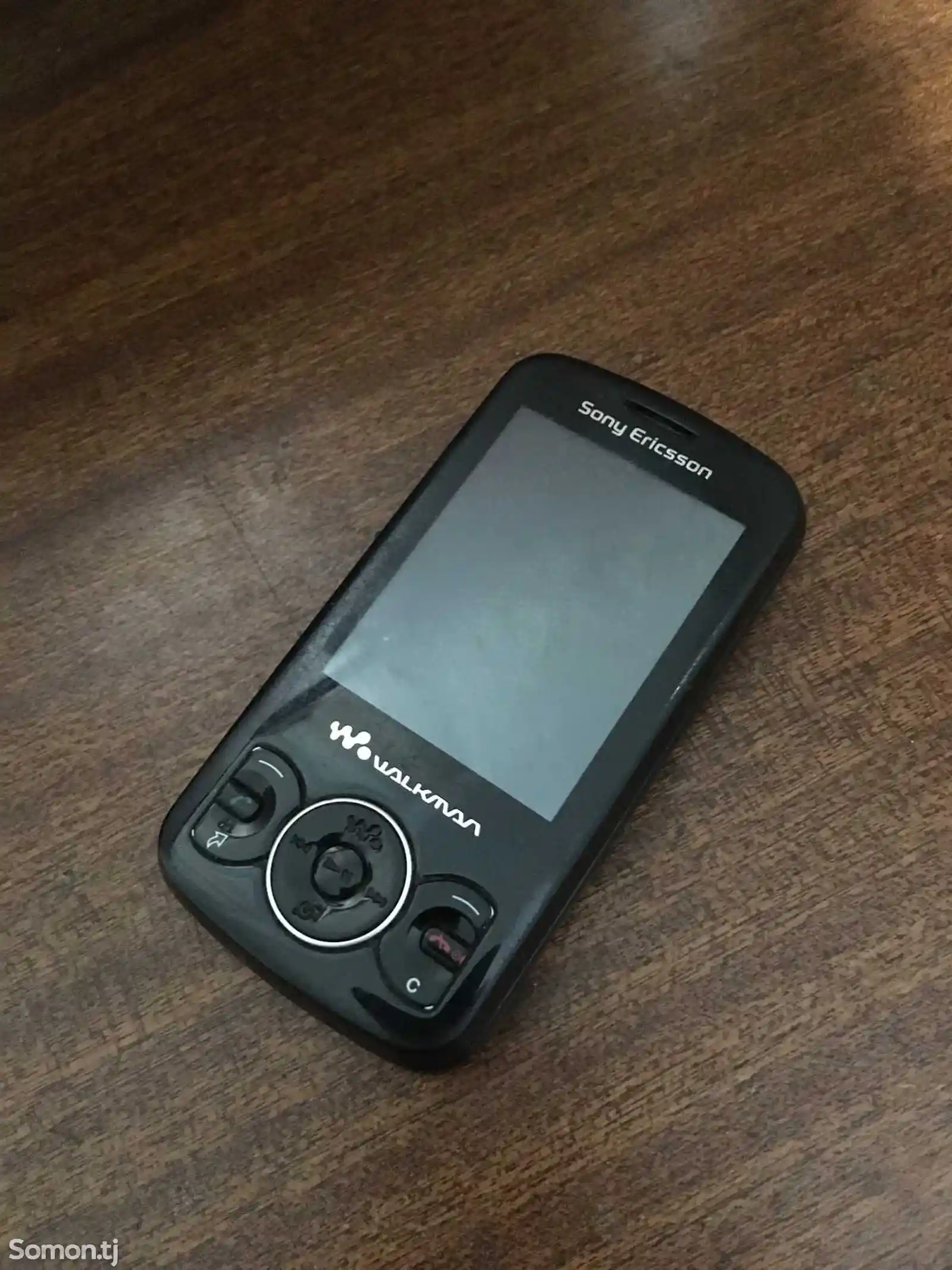 Sony Ericsson W100i-3