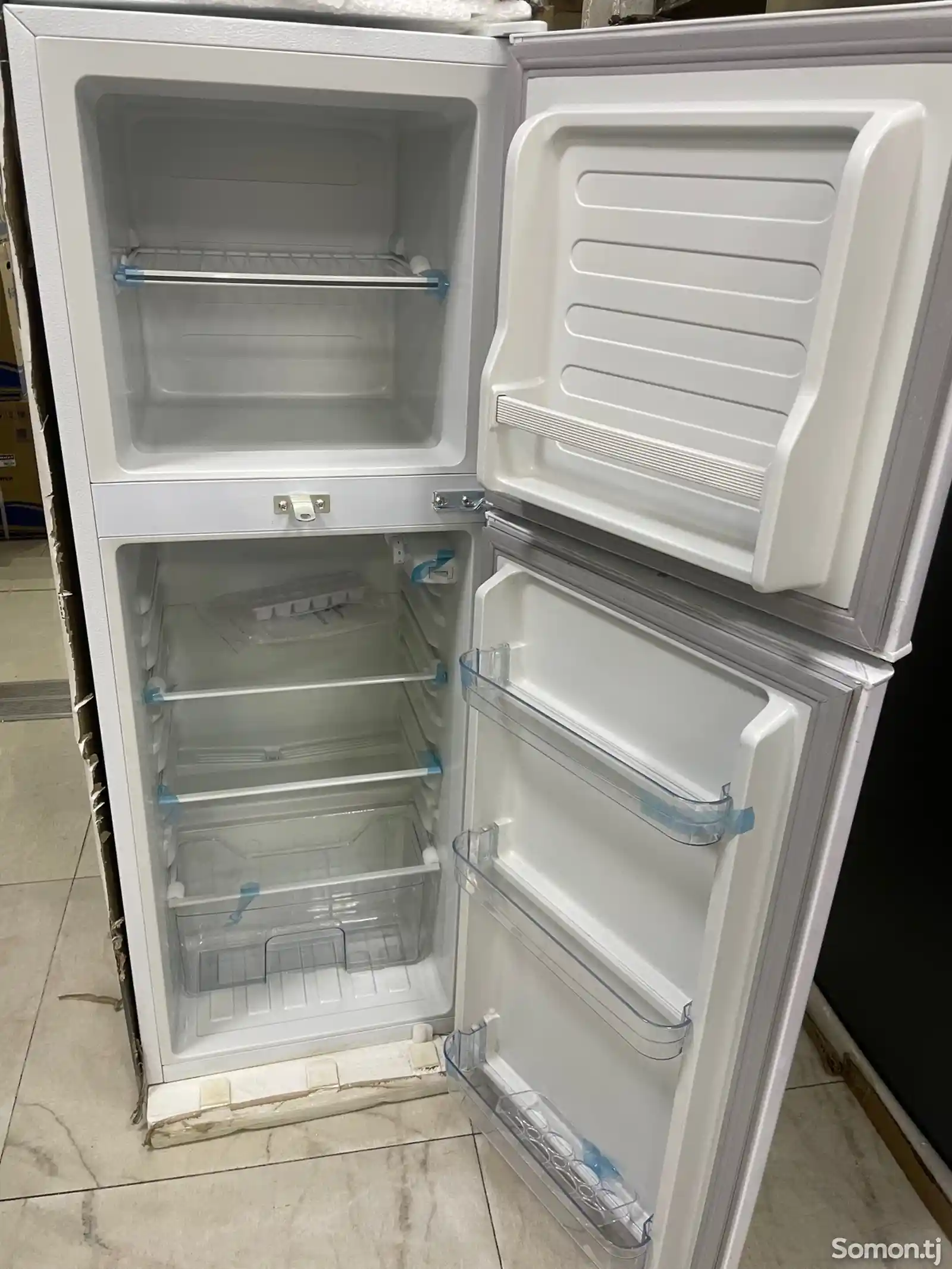 Холодильник Cristal 170w-6