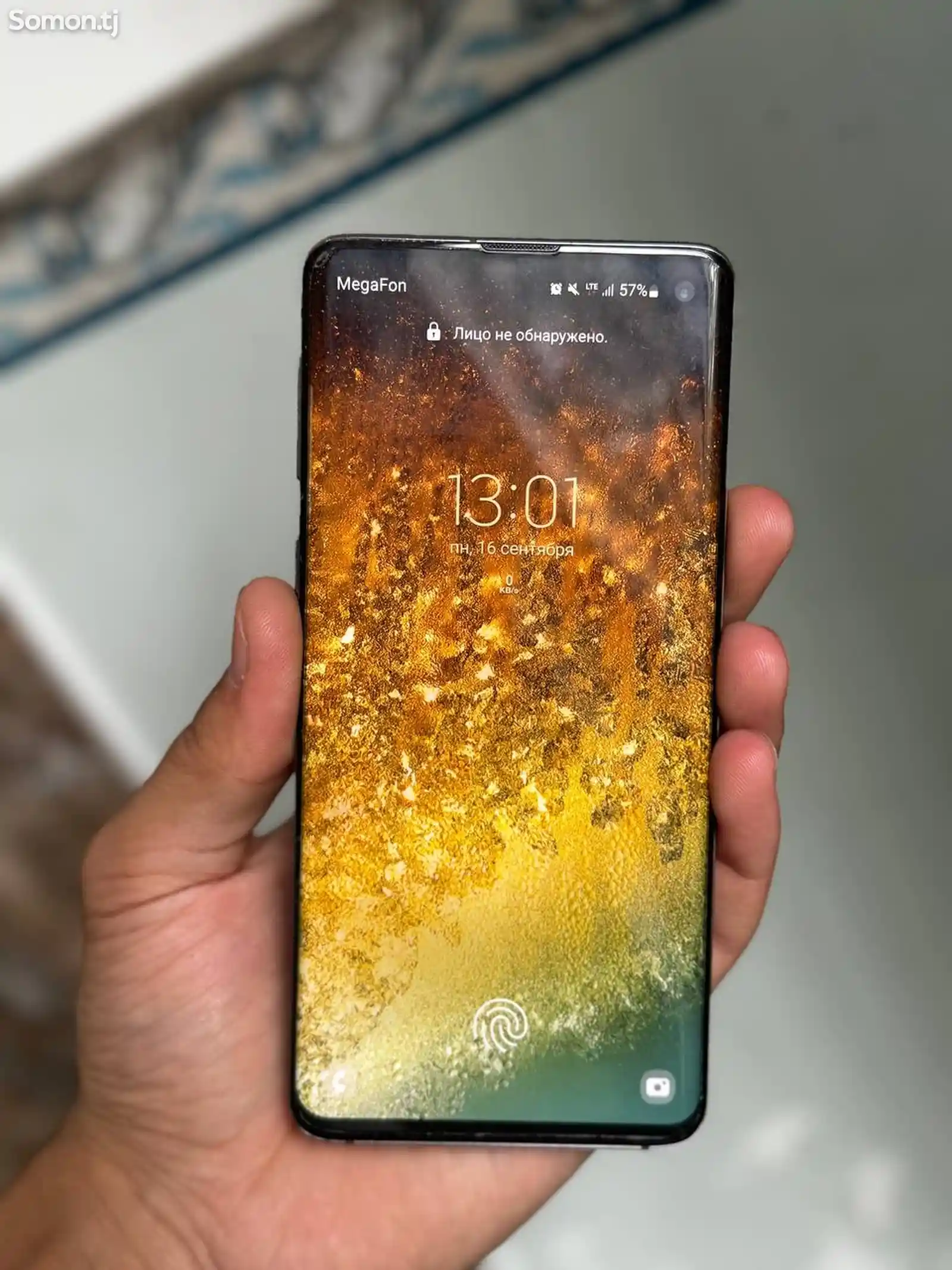 Samsung Galaxy S10-2