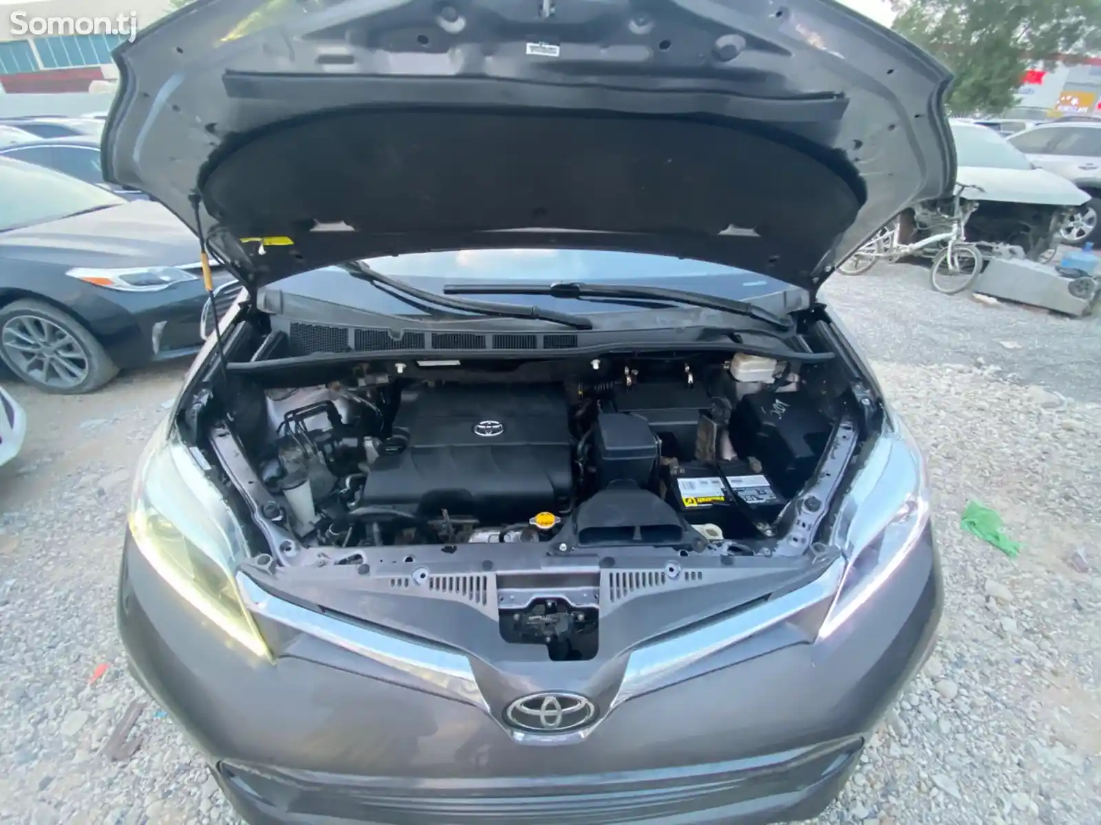 Toyota Sienna, 2015-11