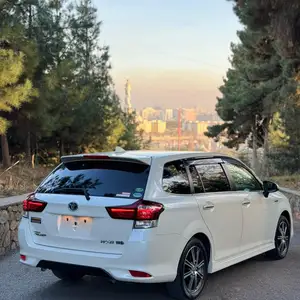 Toyota Fielder, 2015