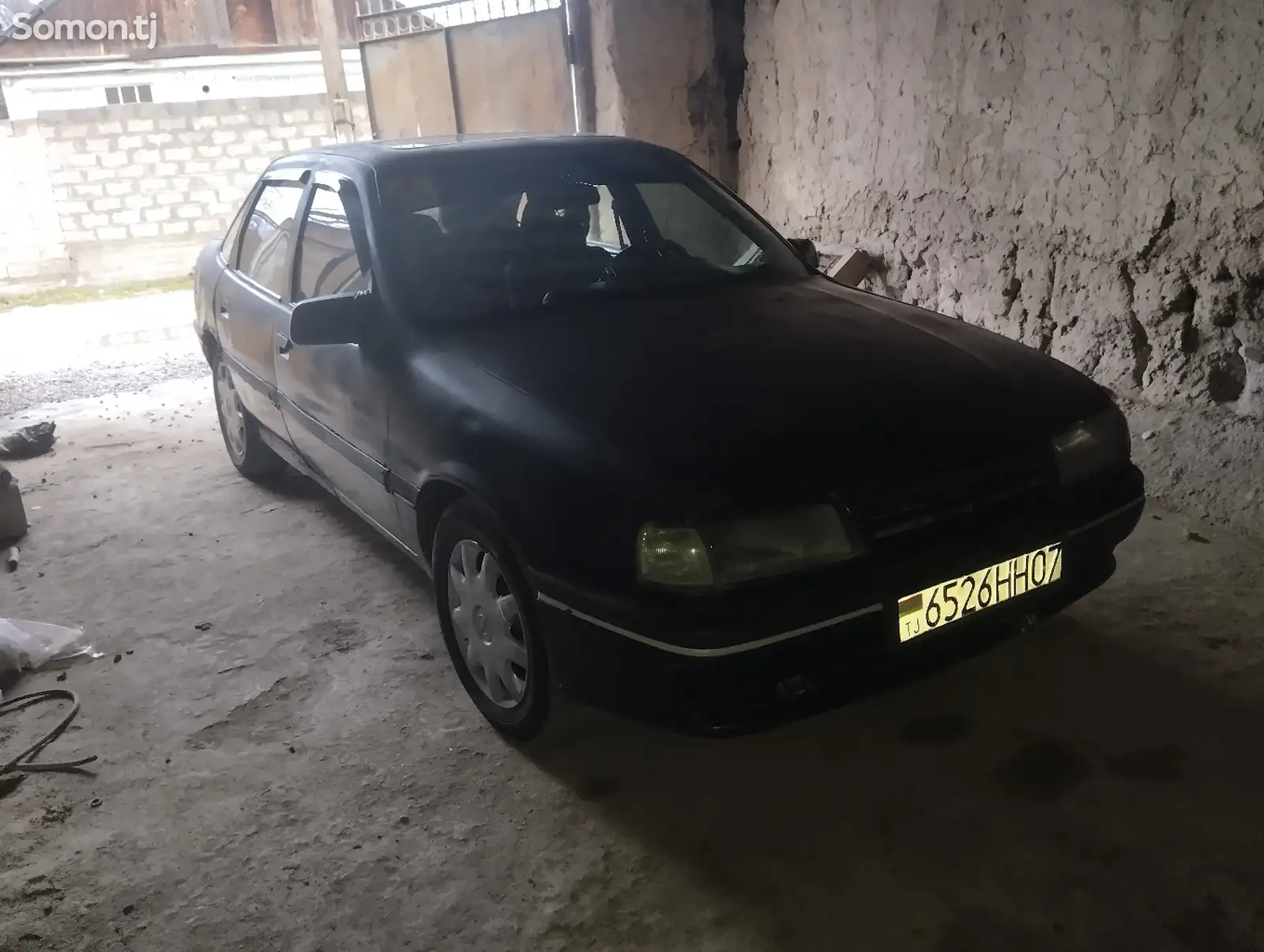 Opel Vectra A, 1990-1