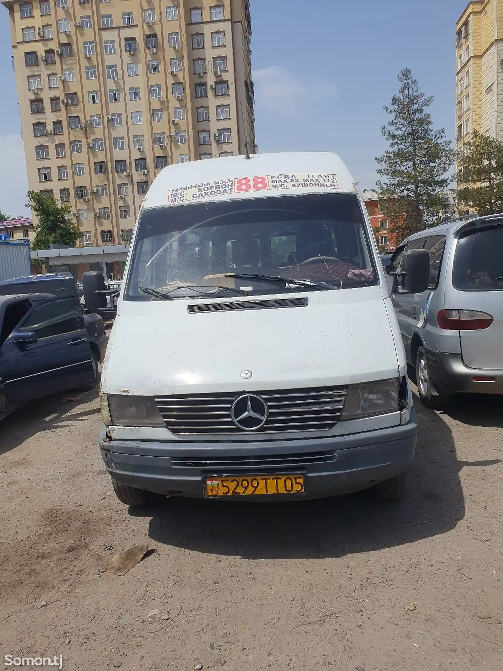 Mercedes-Benz Sprinter-1