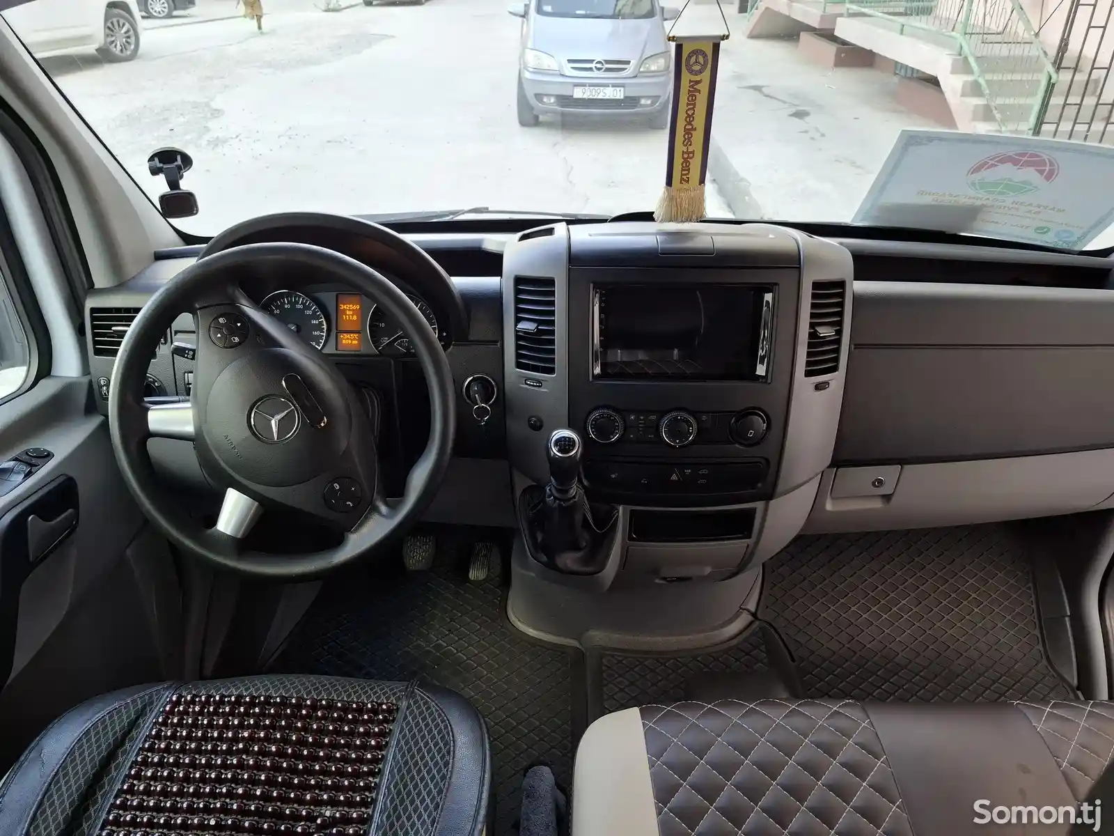 Микроавтобус Mercedes-Benz sprinter, 2015-10