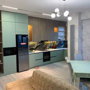 4-комн. квартира, 14 этаж, 120м², Голубой экран, пеши Пайкар