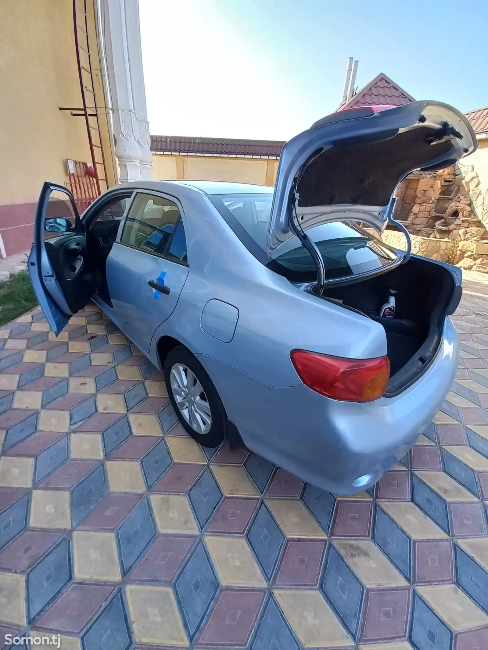 Toyota Corolla, 2010-3