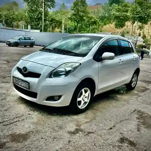 Toyota Vitz, 2009