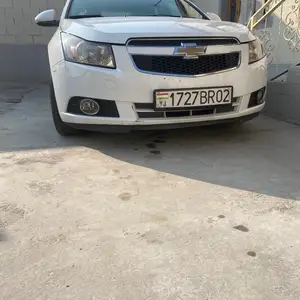 Chevrolet Cruze, 2010