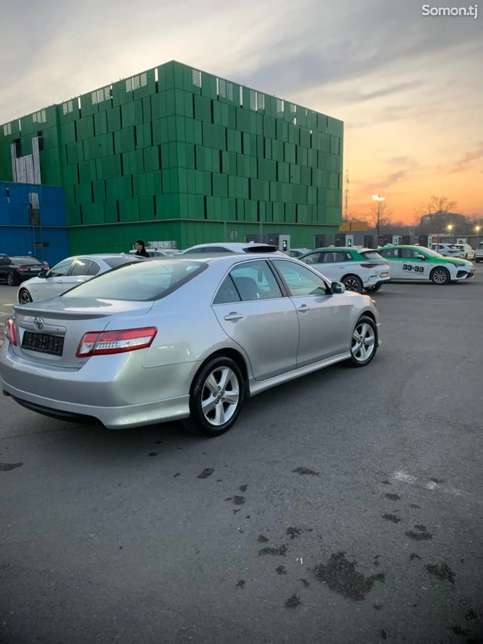 Toyota Camry, 2010-1