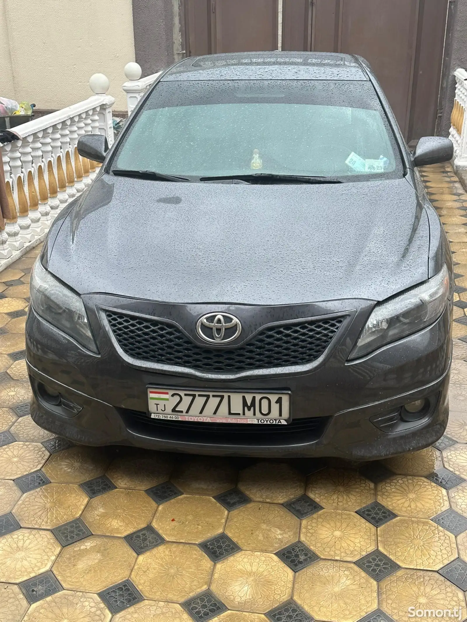 Toyota Camry, 2010-1