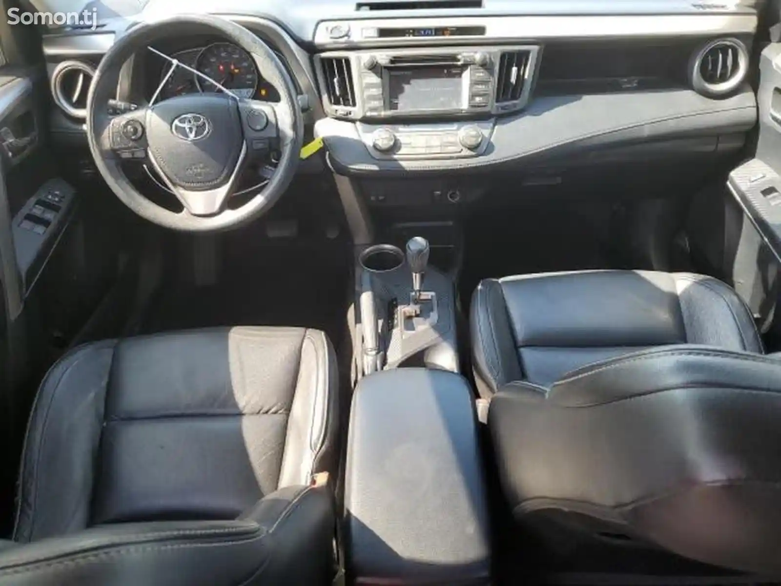 Toyota RAV 4, 2015-8