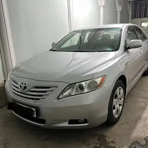 Toyota Camry, 2009