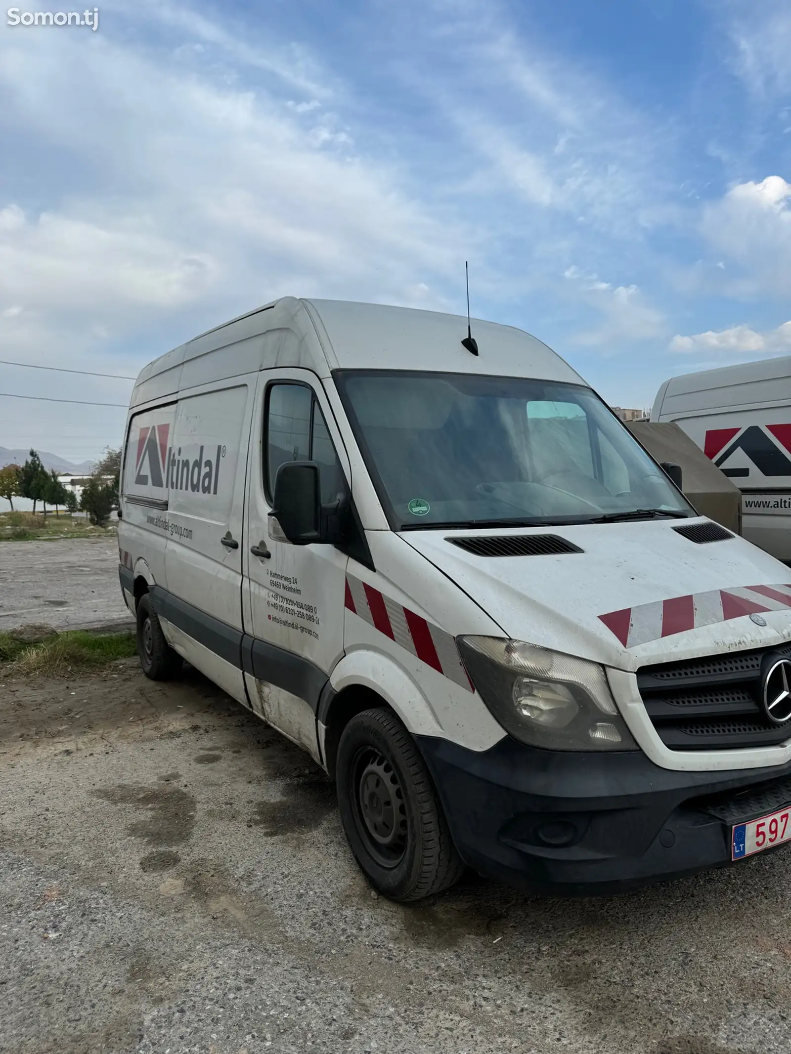 Фургон Mercedes-Benz Sprinter-1