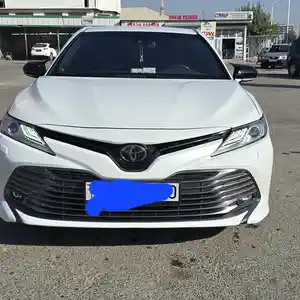 Toyota Camry, 2019