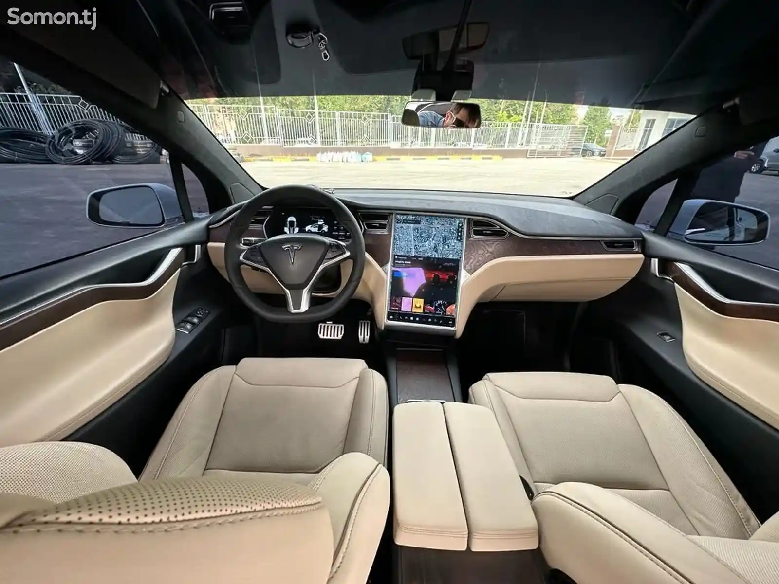 Tesla Model X, 2016-3