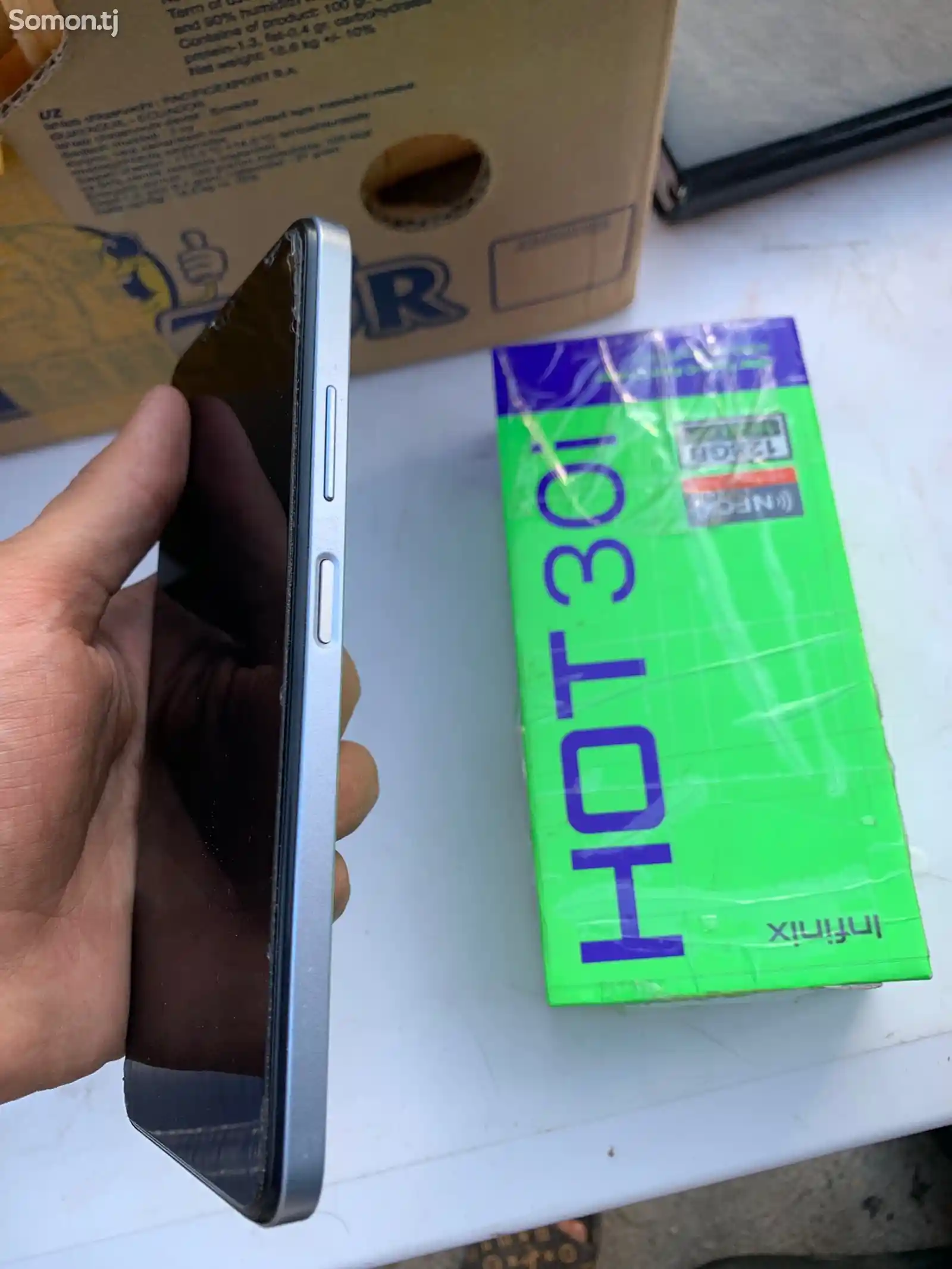 Infinix Hot 30i-2