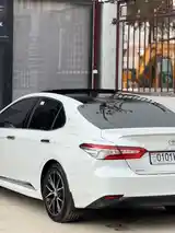 Toyota Camry, 2018-5