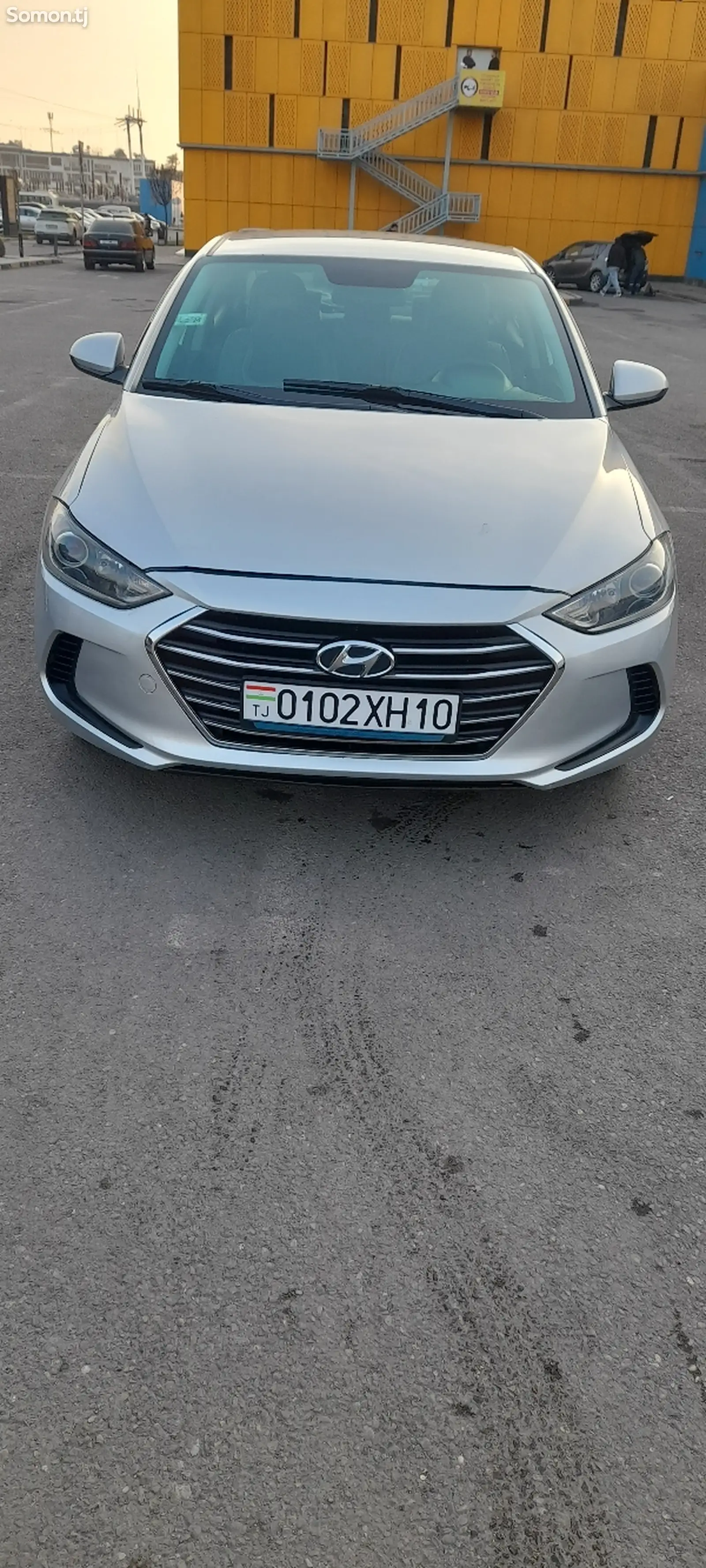 Hyundai Elantra, 2017-1