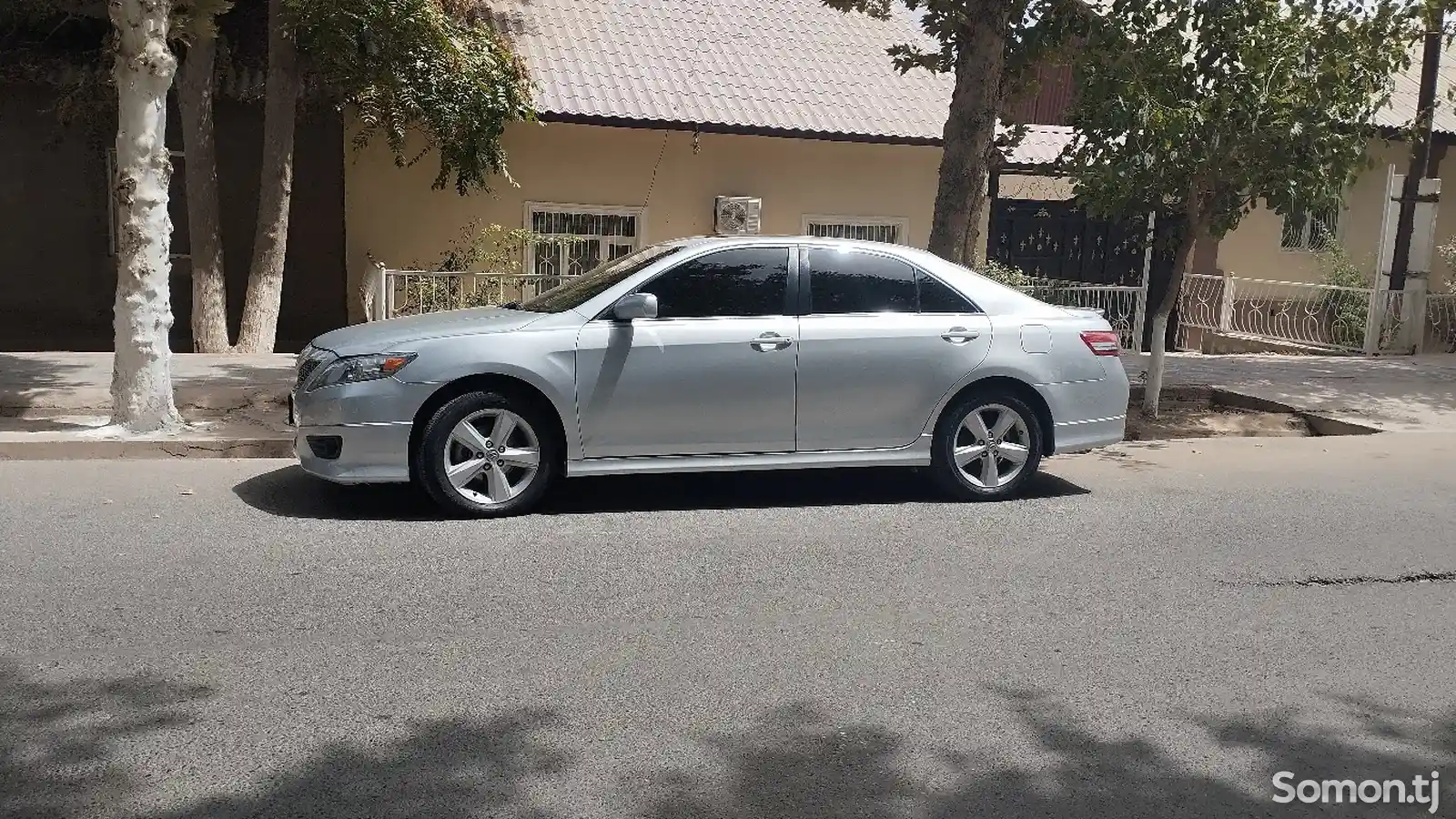 Toyota Camry, 2010-3