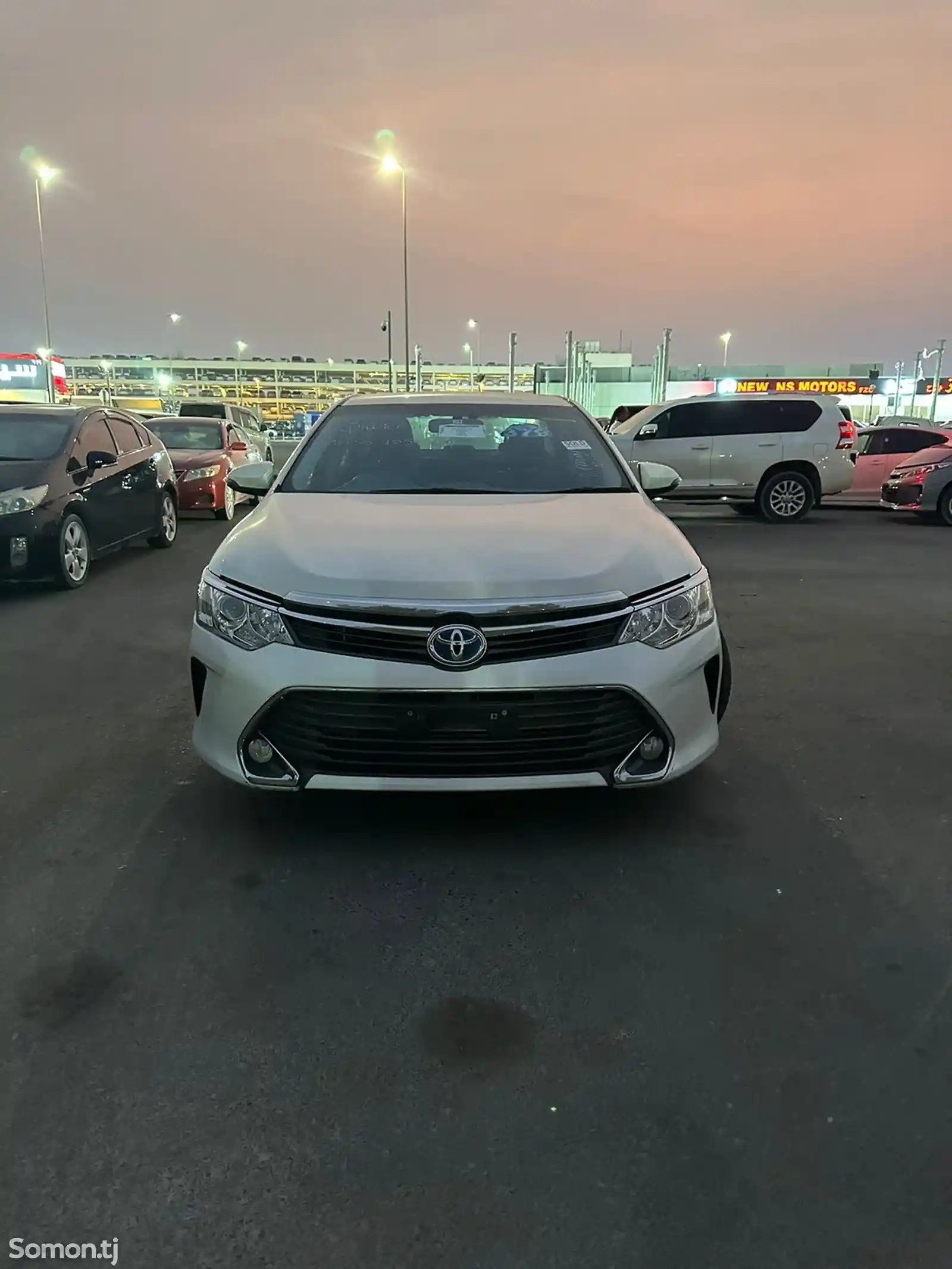 Toyota Camry, 2015-1