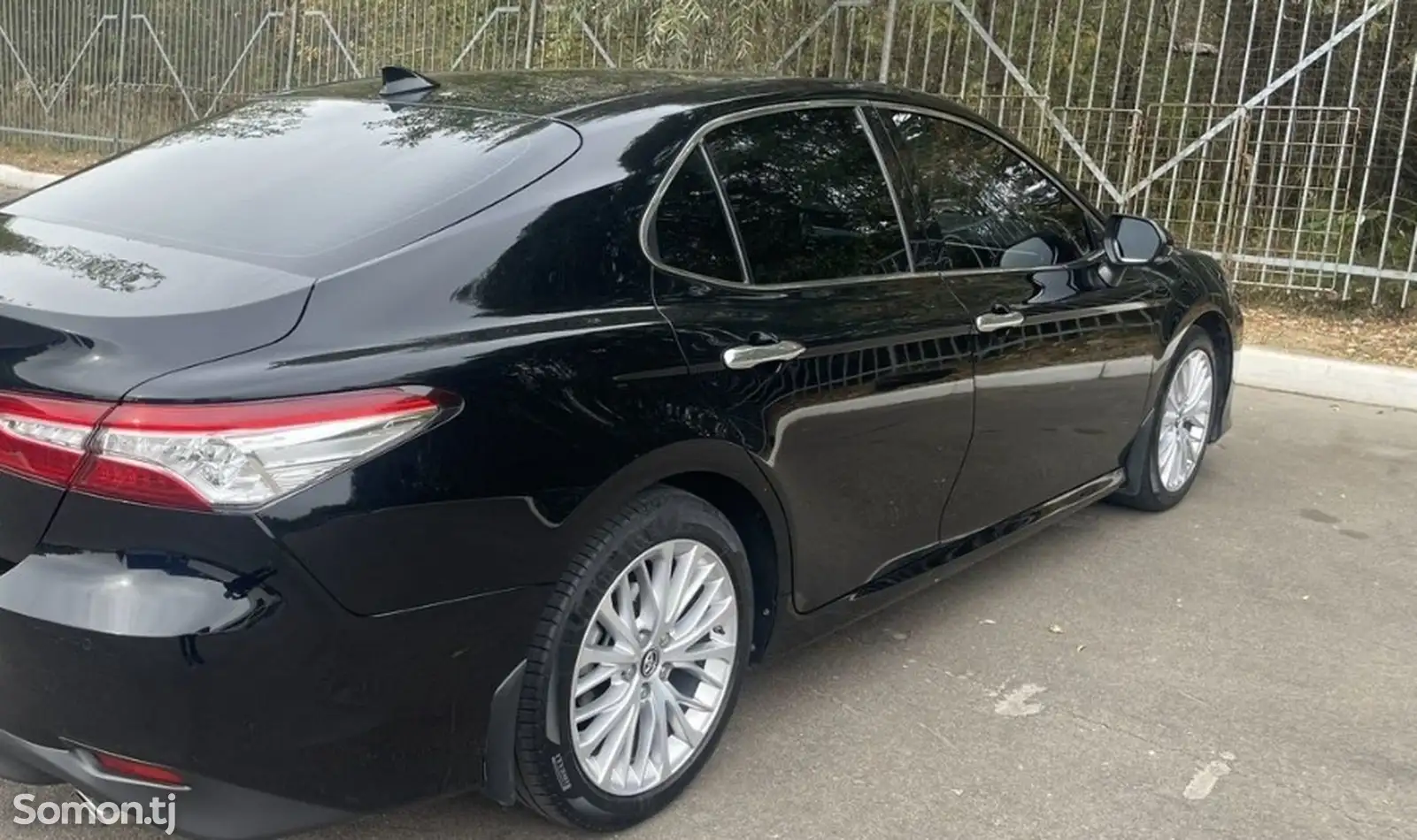 Toyota Camry, 2019-6