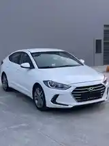 Hyundai Avante, 2018-3