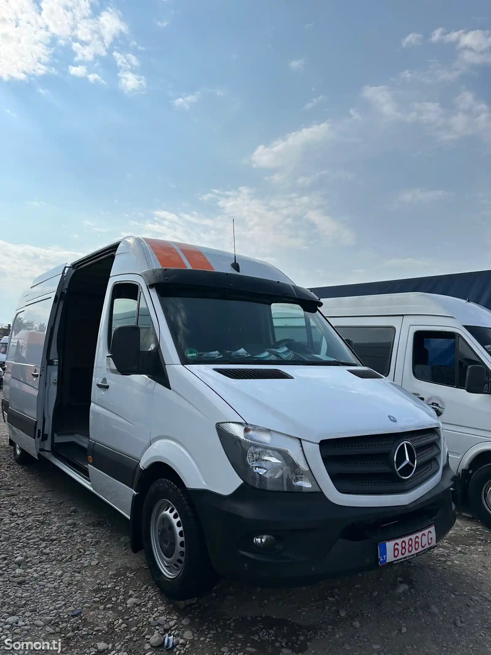 Фургон Mercedes- Benz Sprinter-1