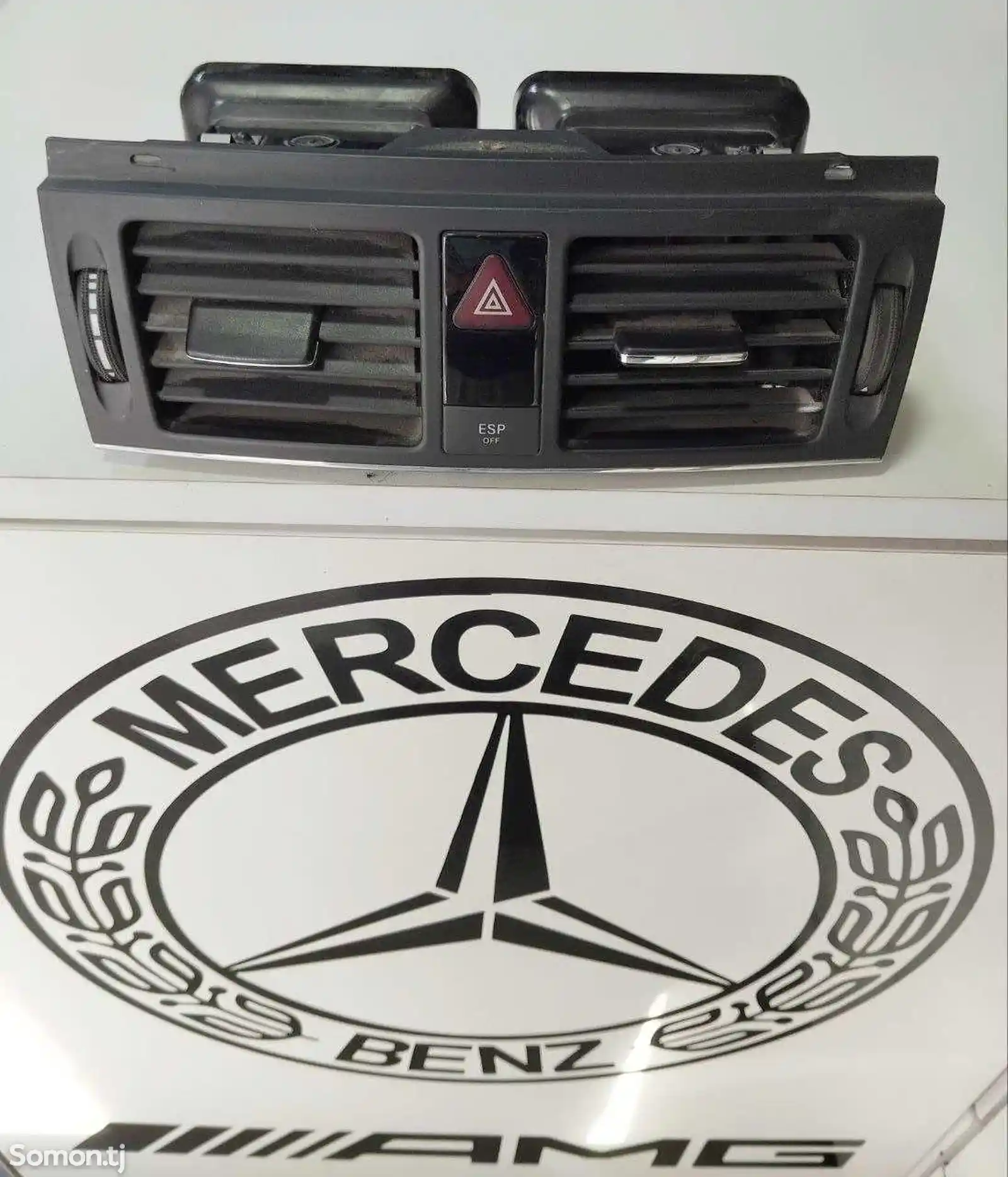 Дефлектор от Mercedes Benz