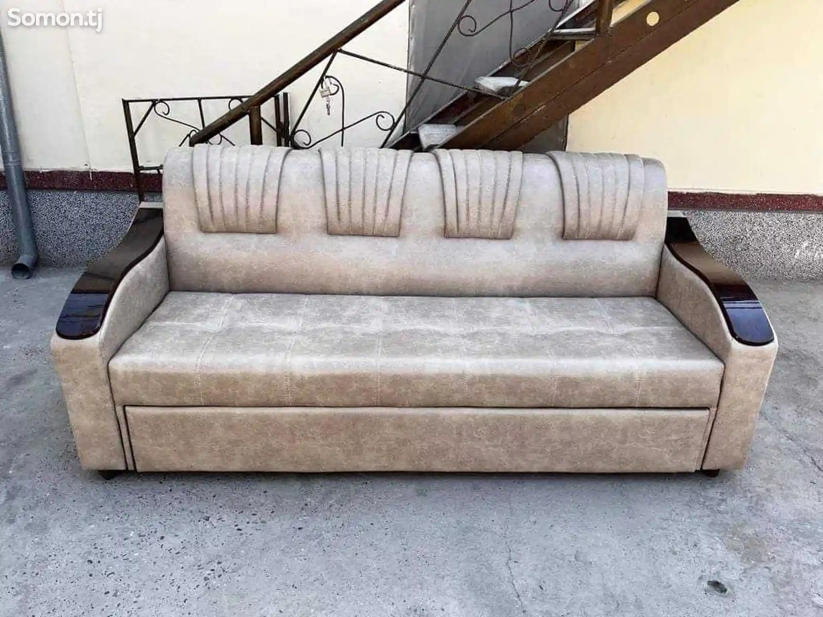 Раскладной диван-11