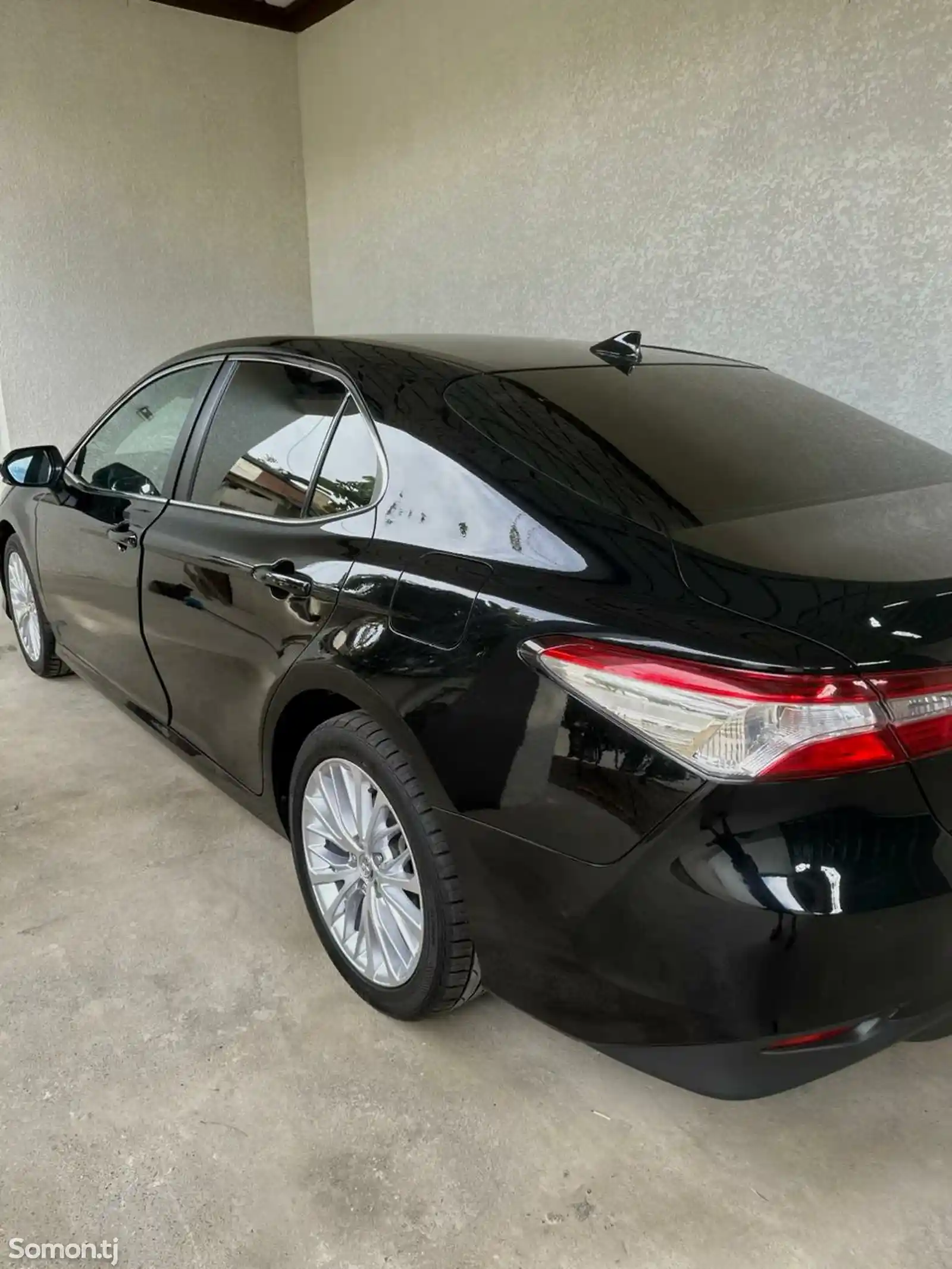 Toyota Camry, 2019-5